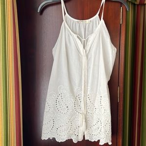 White %100 cotton elegant summer blouse